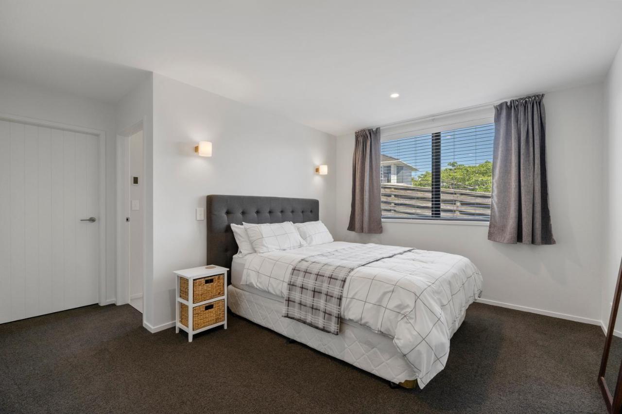 Lakeview Terrace - Taupo Holiday Home Екстериор снимка